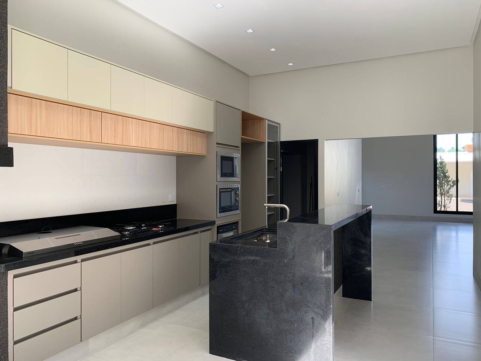 Casa à venda com 3 quartos, 300m² - Foto 18