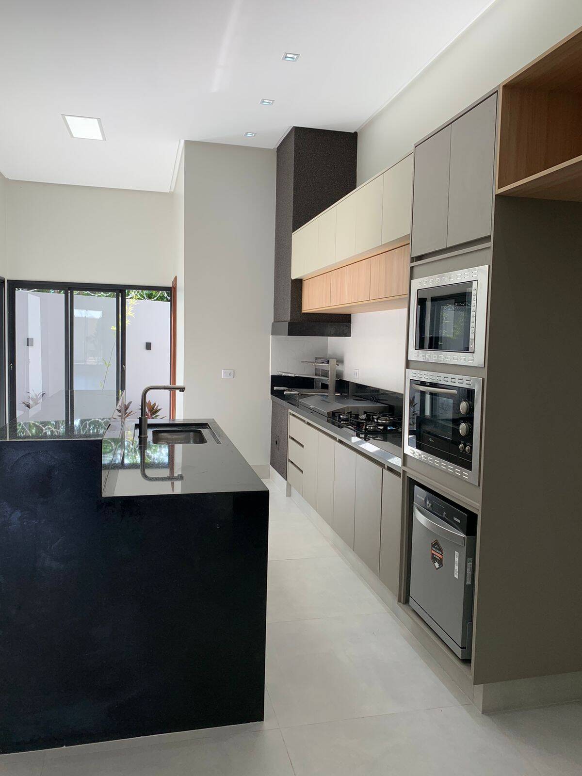 Casa à venda com 3 quartos, 300m² - Foto 20