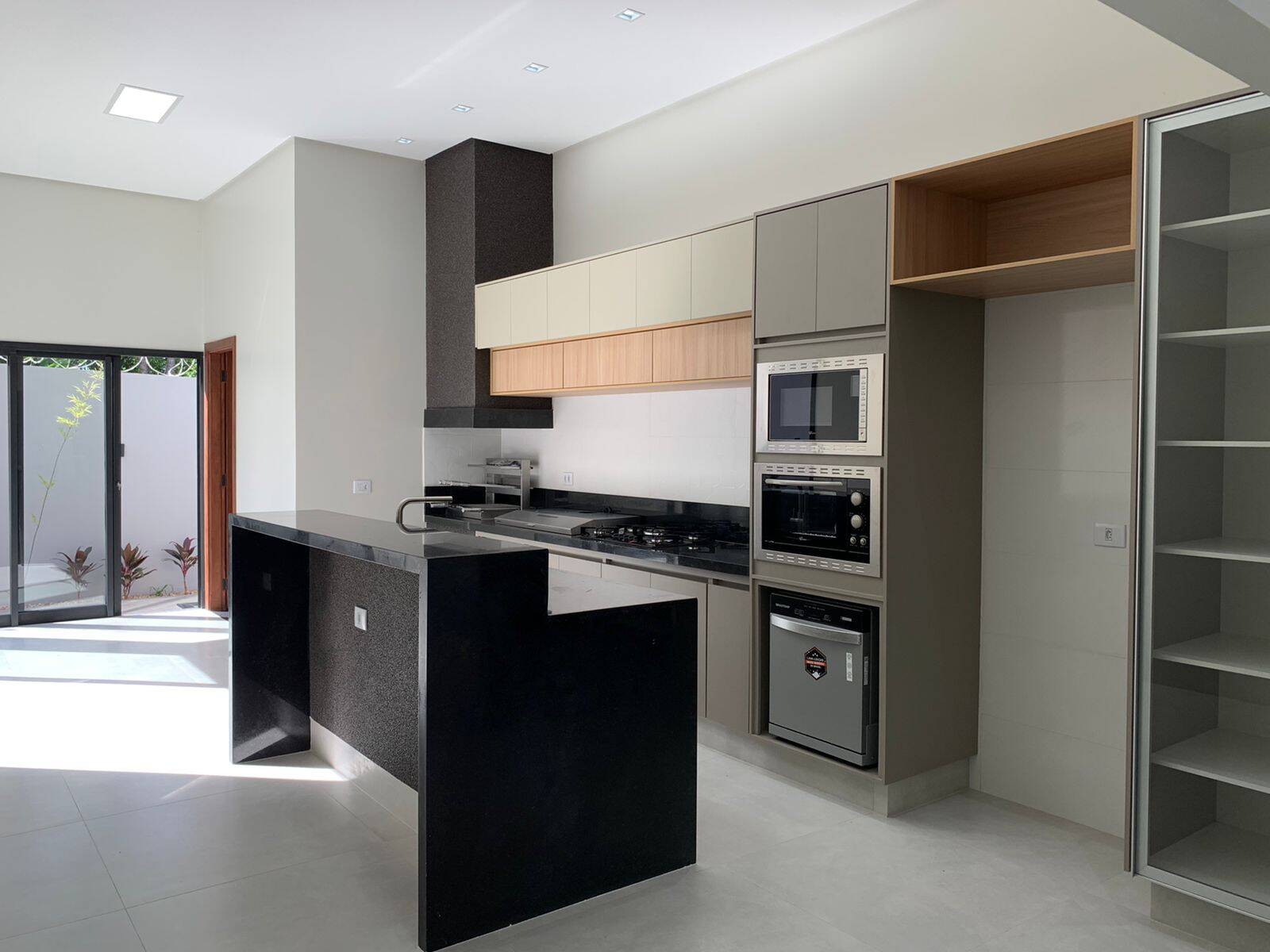 Casa à venda com 3 quartos, 300m² - Foto 28