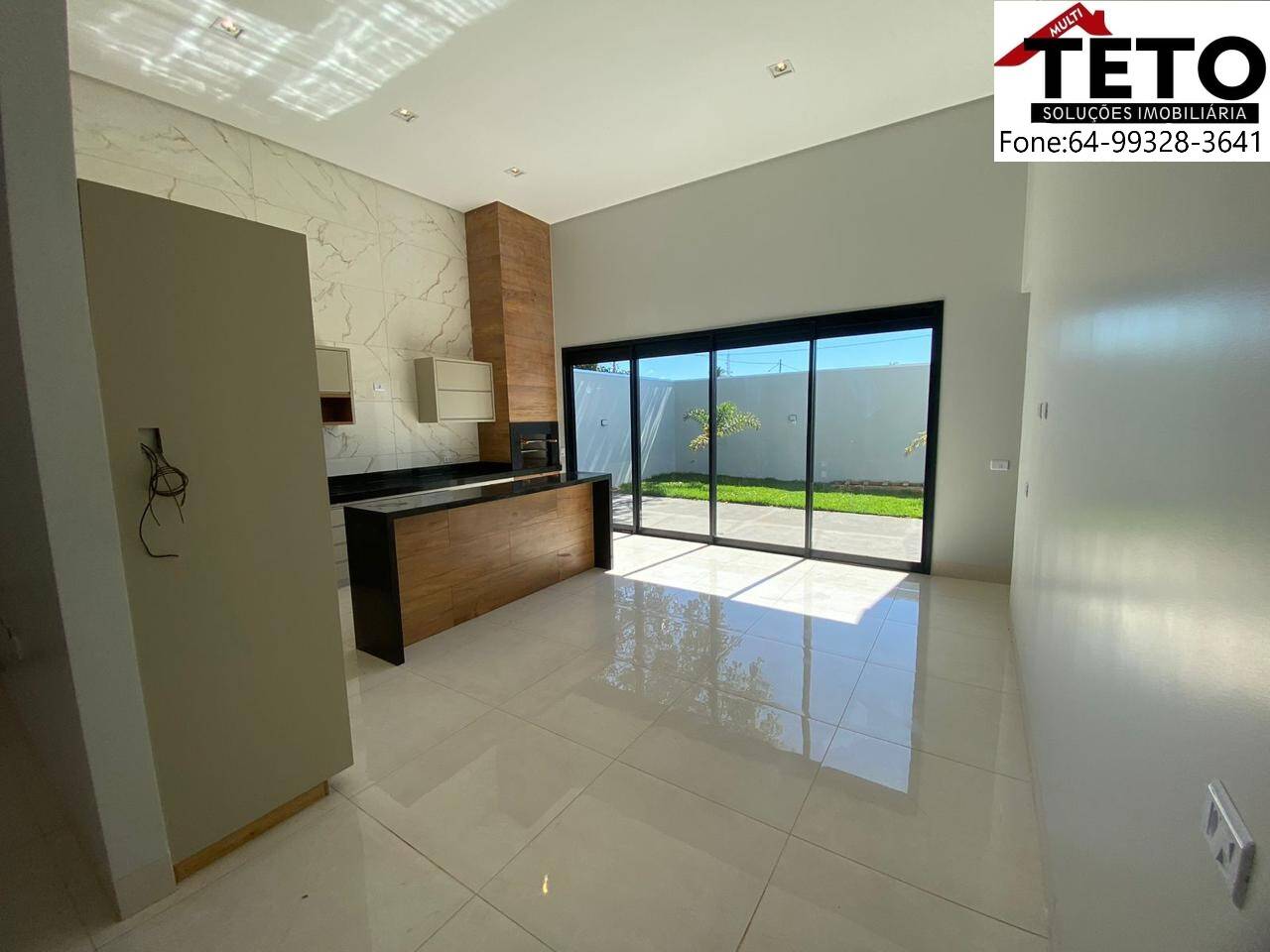 Casa à venda com 3 quartos, 180m² - Foto 8