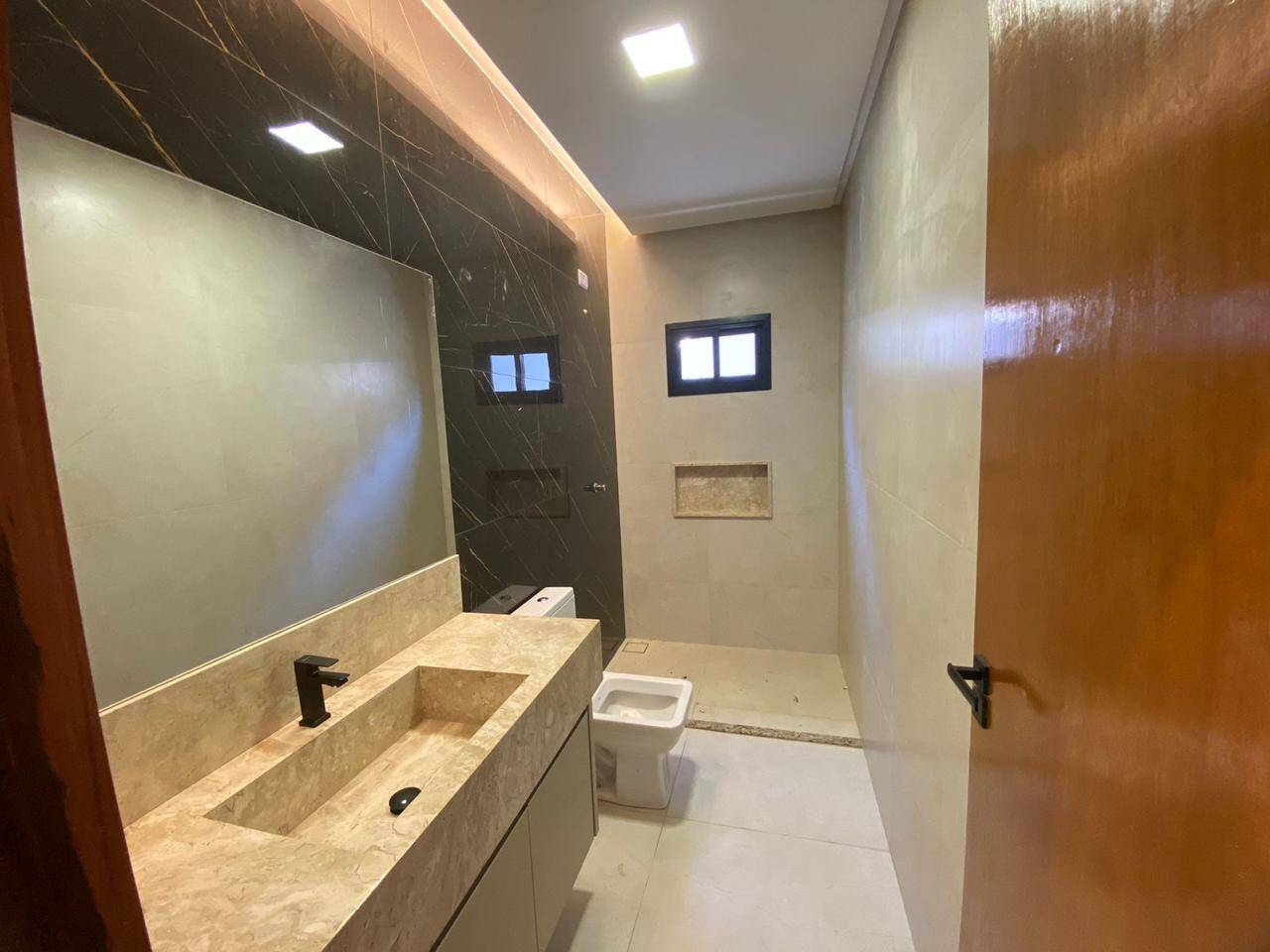Casa à venda com 3 quartos, 180m² - Foto 15