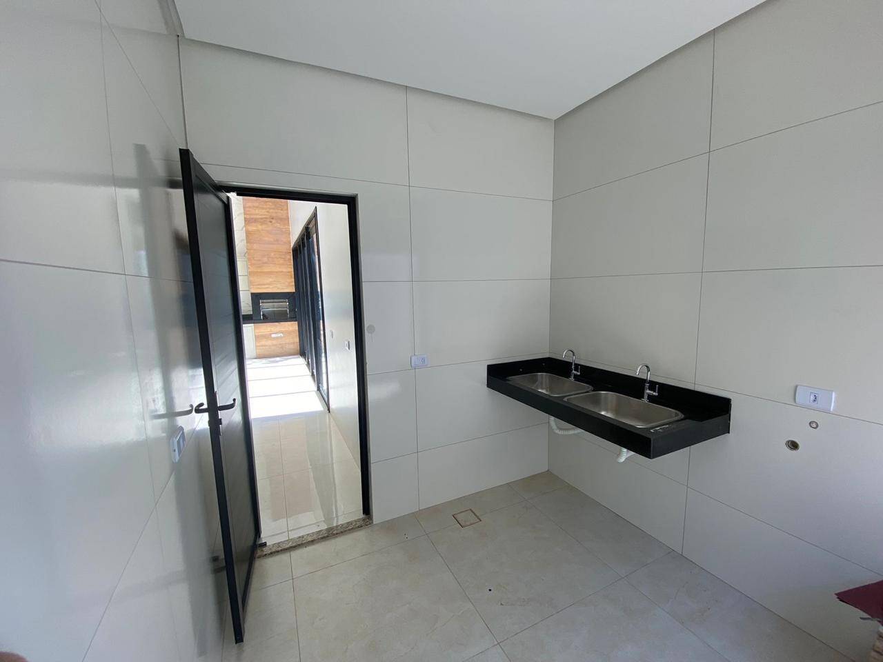 Casa à venda com 3 quartos, 180m² - Foto 13