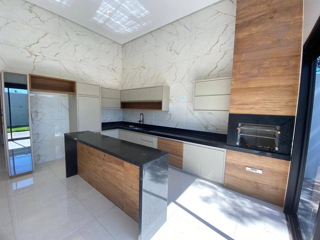 Casa à venda com 3 quartos, 180m² - Foto 14