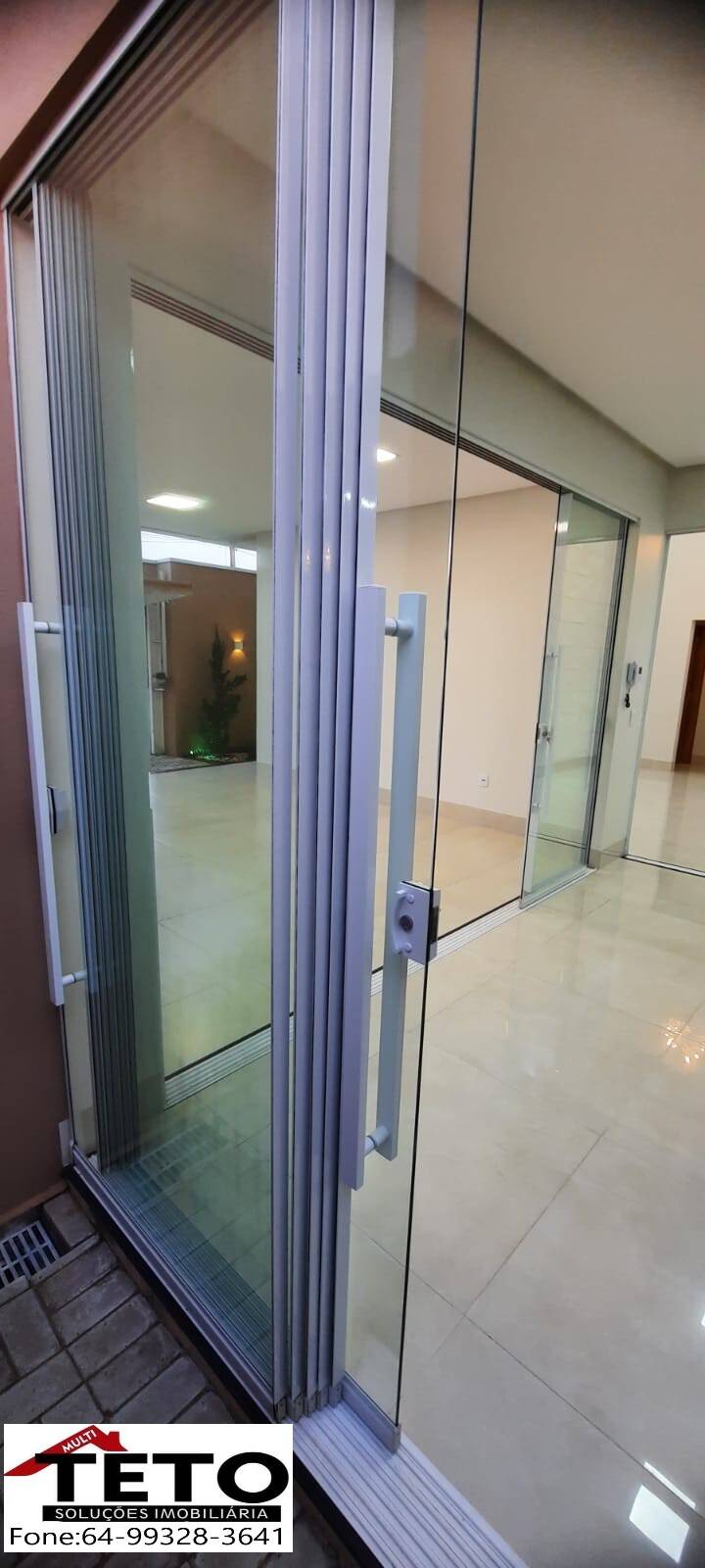 Casa à venda com 3 quartos, 174m² - Foto 7