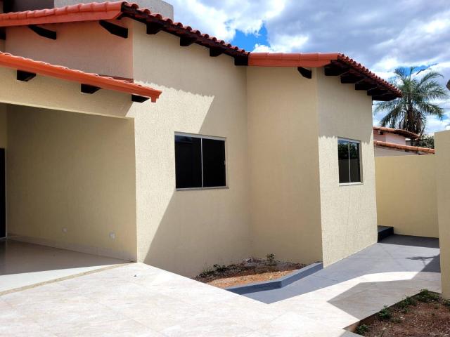 #220 - Casa para Venda em Morrinhos - GO - 3