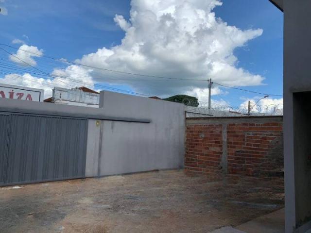 #229 - Casa para Venda em Morrinhos - GO - 2