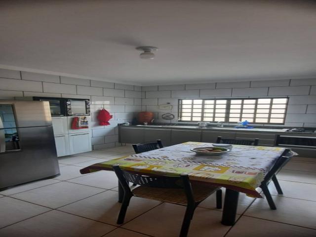#242 - Casa para Venda em Morrinhos - GO - 2