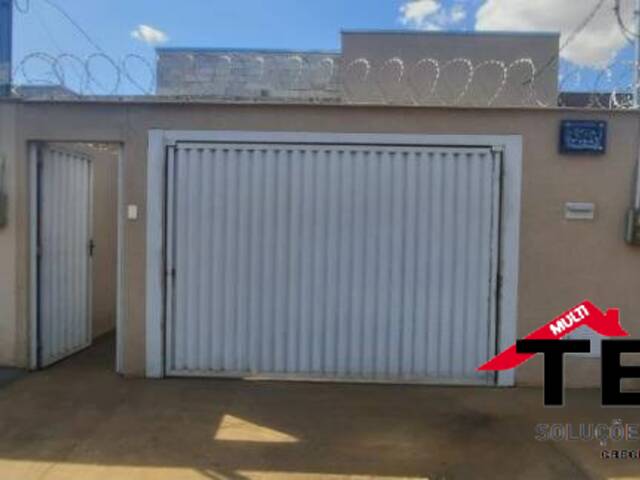 #253 - Casa para Venda em Morrinhos - GO