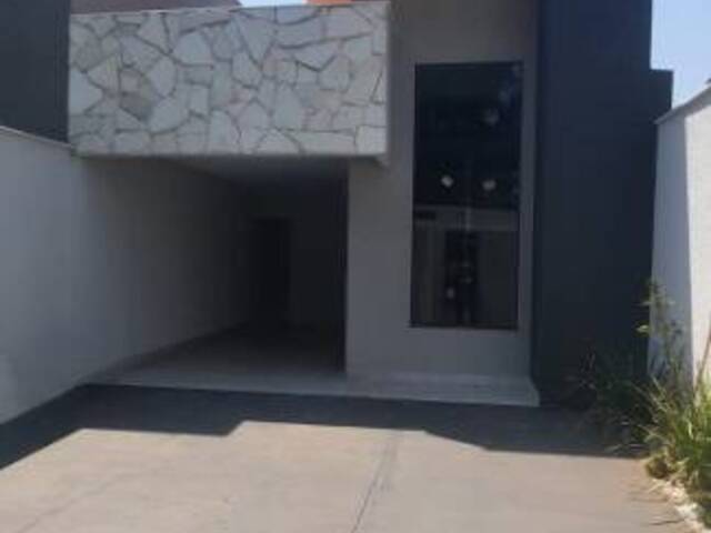 #257 - Casa para Venda em Morrinhos - GO - 2